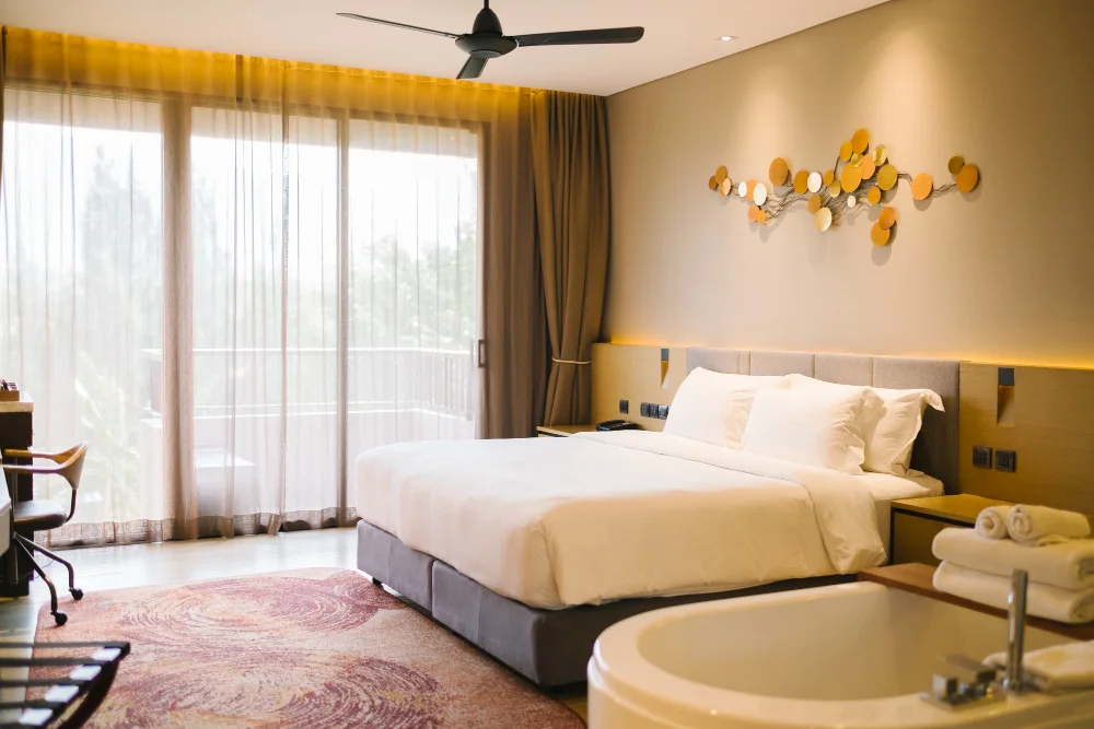 Hotel Room Requests vs Guarantees: How to Read the Wording